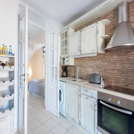 Red Cliff Villa Hotel 4*