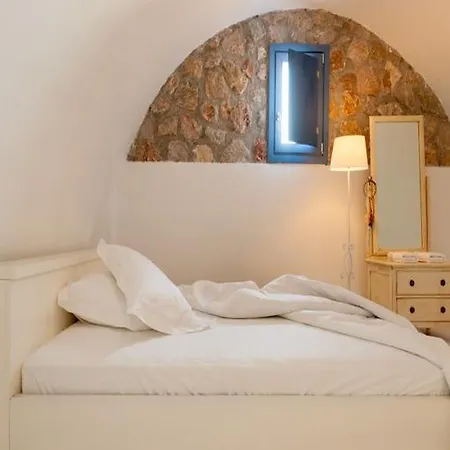 Hotel Red Cliff Villa Akrotiri (Santorini)