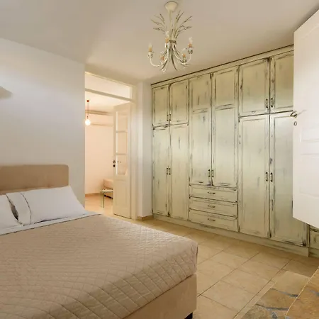 Hotel Red Cliff Villa Akrotiri (Santorini)